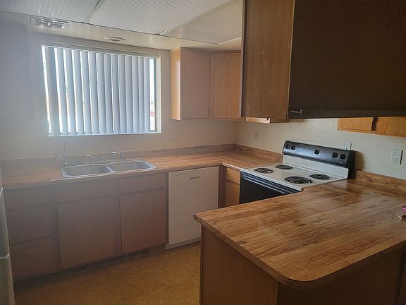 3rd image of 1245 Agate Ave #5