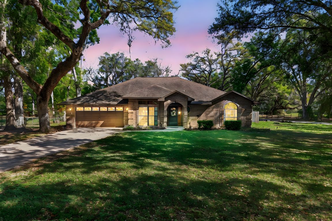 37213 Price Dr--Zephyrhills, FL 33541-61 day to dusk.jpeg