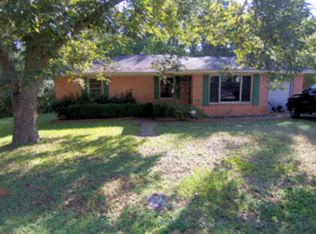 102 Wigwam St, Palestine, TX