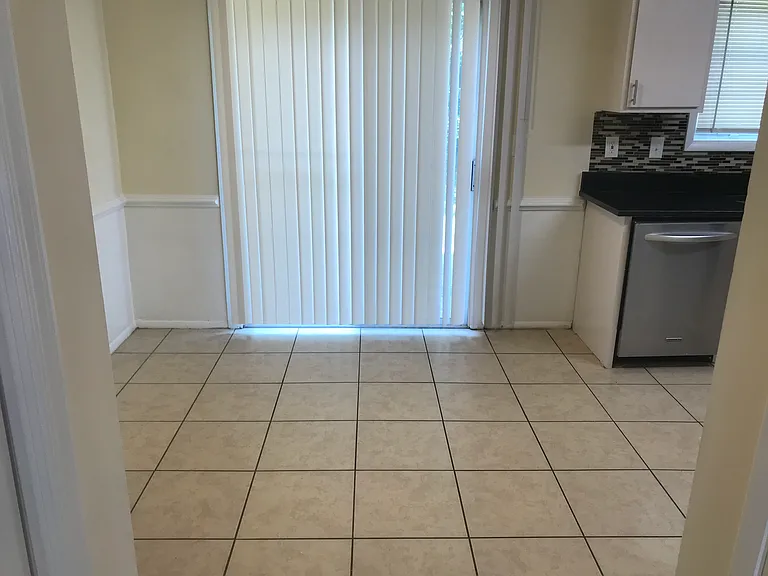 2316 Highpoint Rd SW — Photo 6