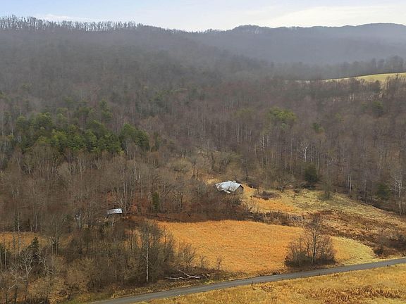 5th image of 238 Black Locust Rd