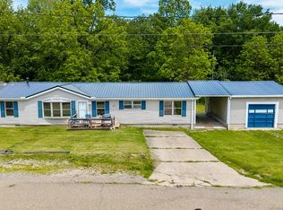 1256 S Rhode Island Ave, Wellston, OH 45692