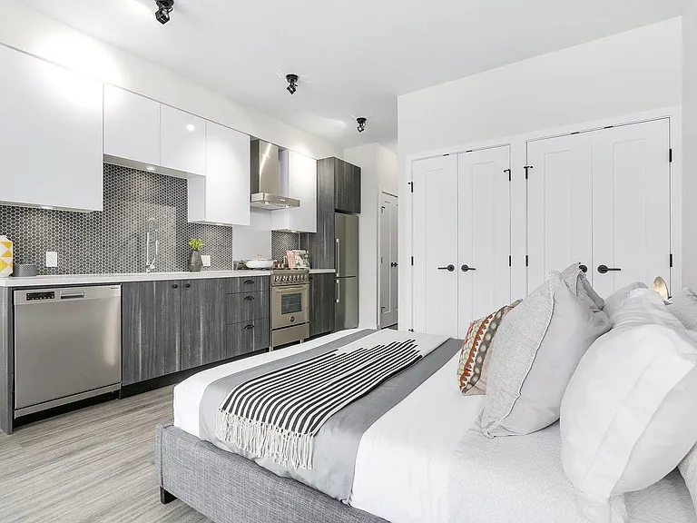 311 E 6th Ave #212 — Photo 8