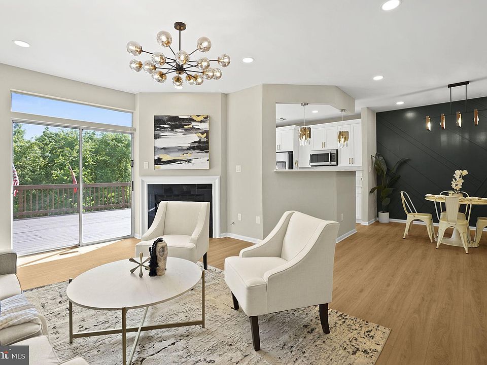 1st image of 44198 Mossy Brook Sq