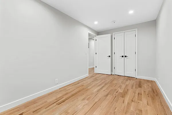 Rented by REAL New York | media 22