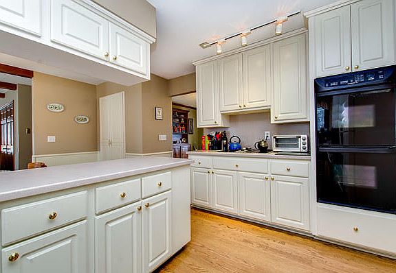 4th image of 1033 Brompton Pl