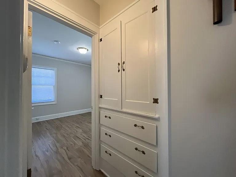 2417 N Rosa Parks Way — Photo 22