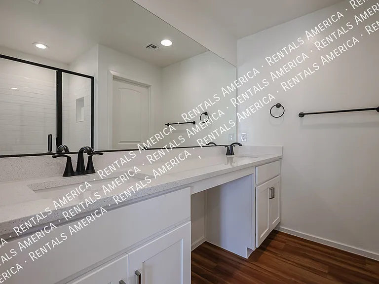 16875 N 12th St #33 — Photo 41