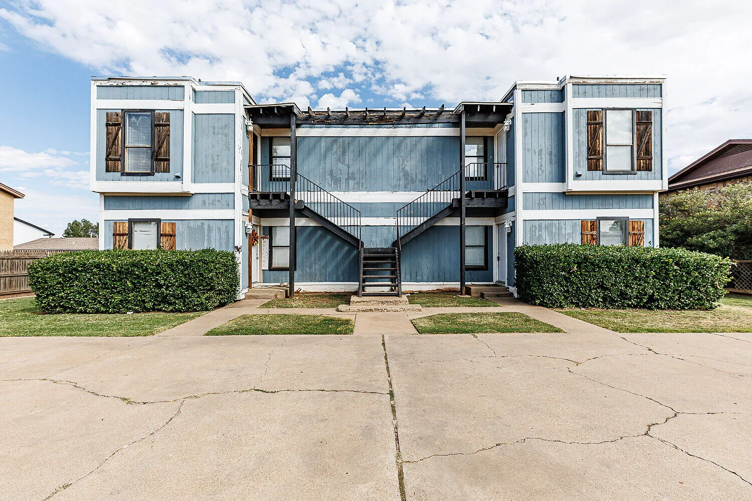 2 bed, 2.0 bath, 1341 sqft, $825 — Photo 1