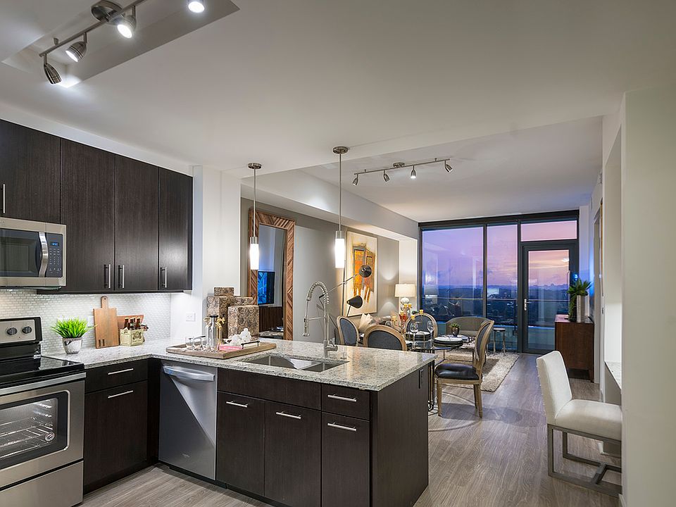 Floor-to-Ceiling Windows