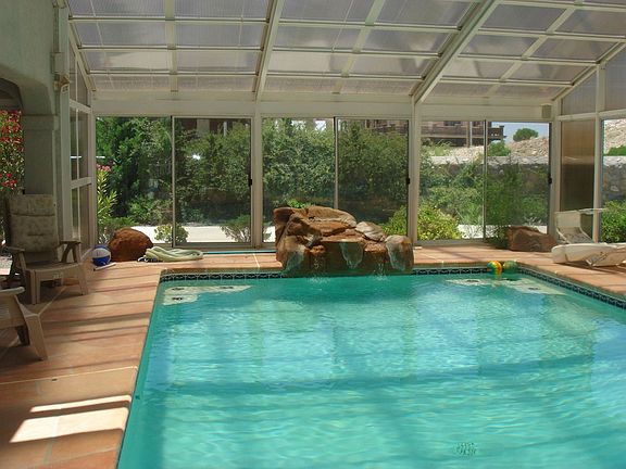2nd image of 1021 Via De La Paz Dr