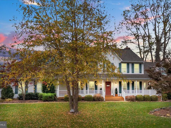 283 Jenny Lind Dr, Harpers Ferry, WV 25425