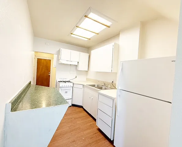 928 Pacific Ave #1 — Photo 10