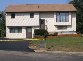 52 Ruland Rd, Selden, NY 11784