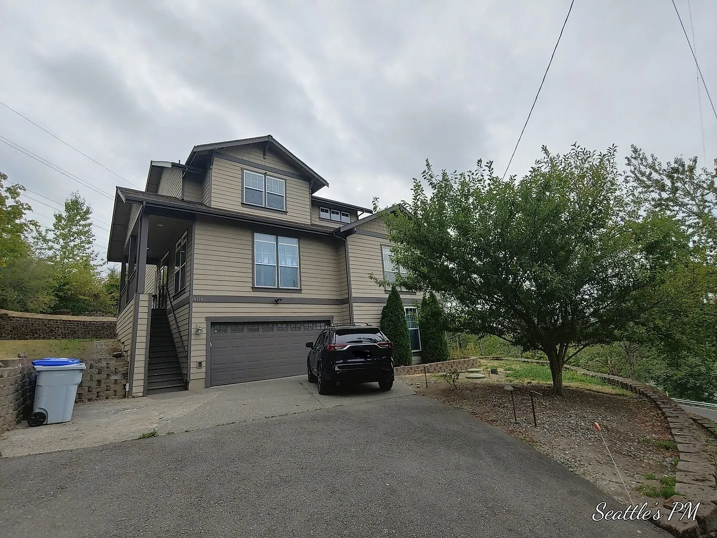 Spacious Multi-Level Home with Sweeping Mount Rainier Views — Photo 1