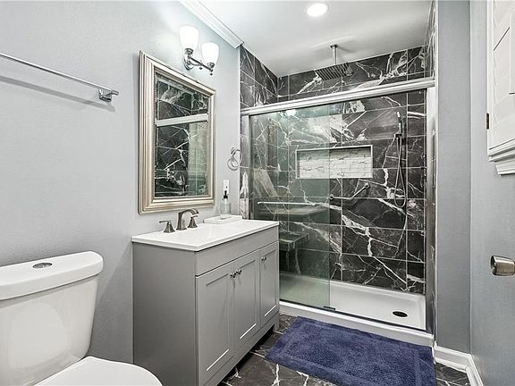 3rd image of 7031 Morrison Rd