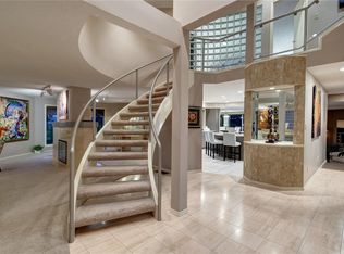 8152 Woodwyn Ter, Central Saanich, BC V8M1S2