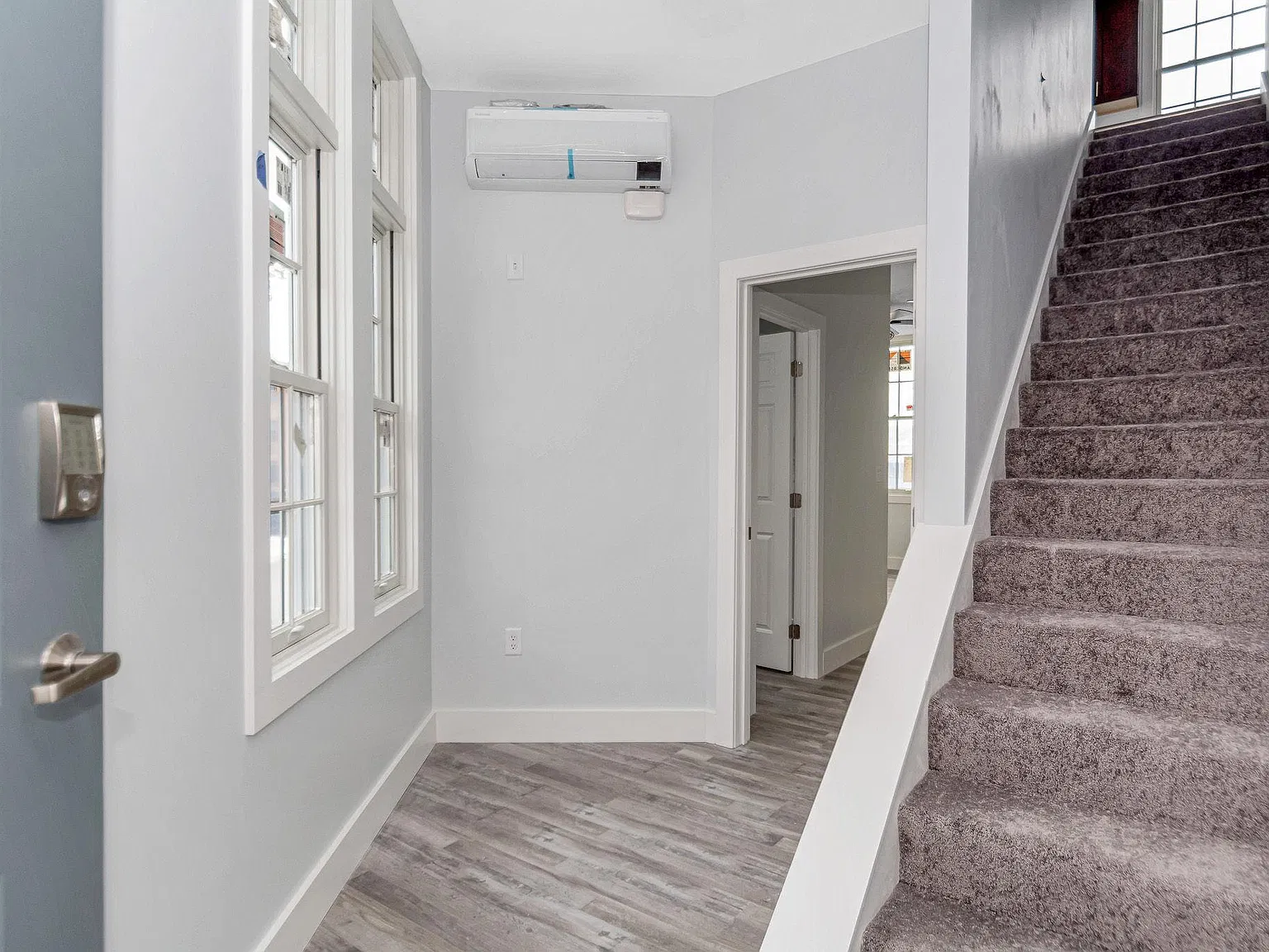 1 bed, 1.5 bath, 795 sqft, $2,000 — Photo 3