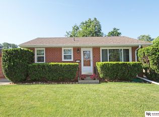 6641 Benton St, Lincoln, NE 68507