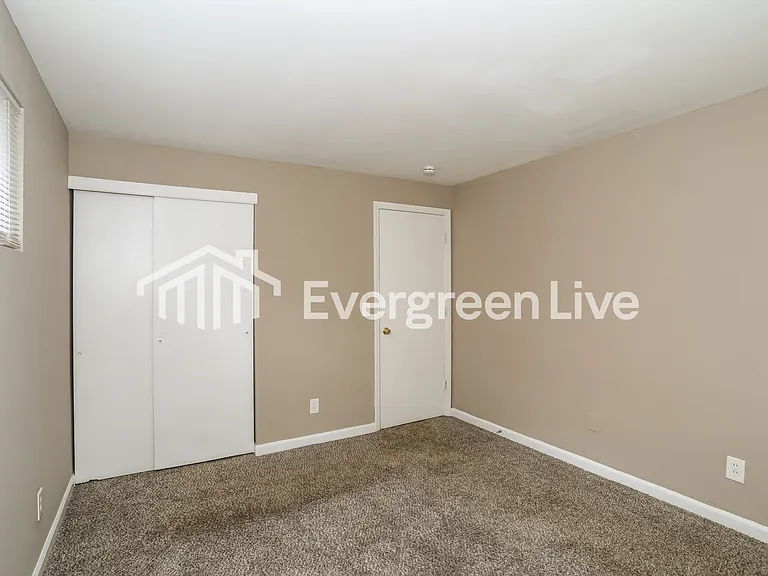 5388 Whitmore Dr — Photo 9
