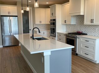 8330 Camas Dr, Blaine, WA