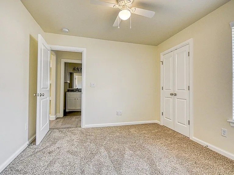3100 Pebble Pond Dr — Photo 40
