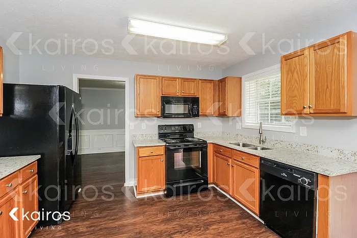345 Ethridge Dr NW — Photo 4