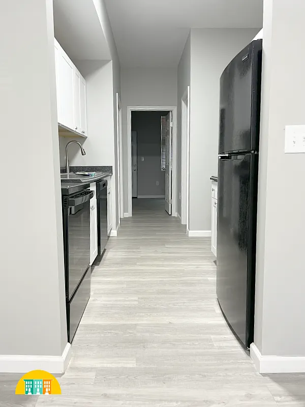 3 bed, 1500 sqft, $1,650 — Photo 3