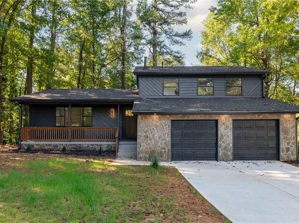 4055 Daron Ct, Ellenwood, GA 30294