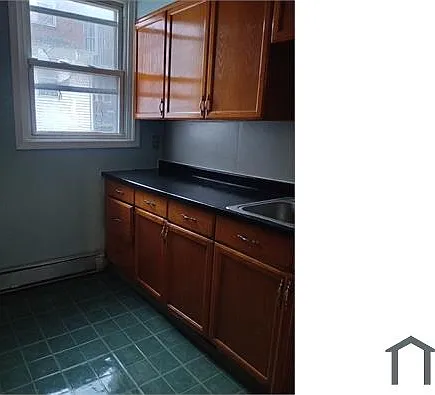 3 bed, $1,800 — Photo 3