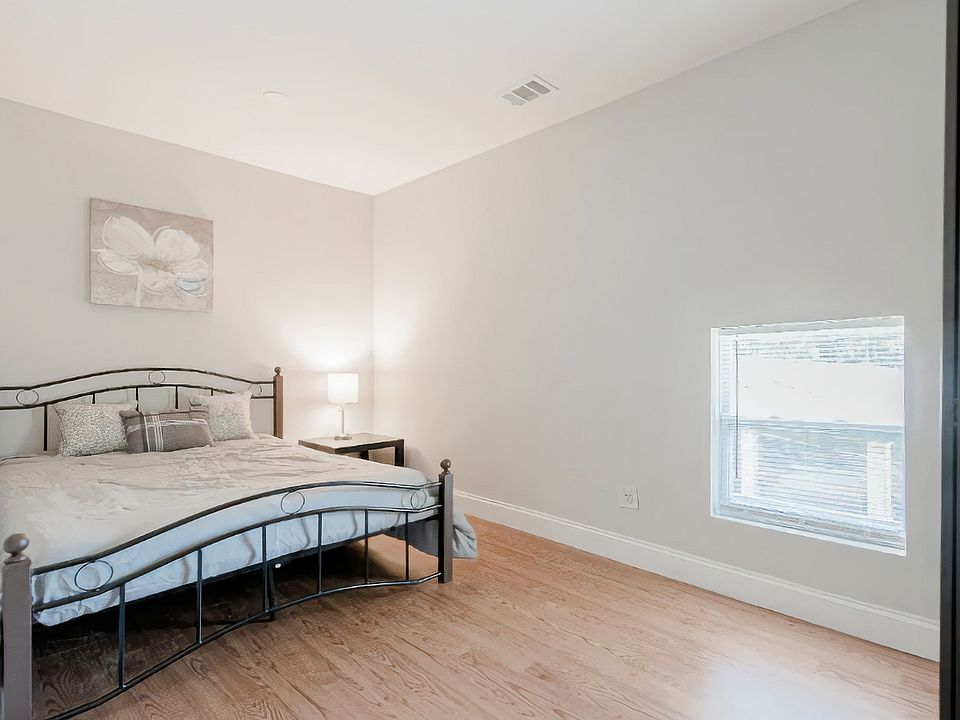 Cozy Quiet Upstairs Bedroom