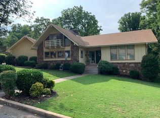 2322 Cheyenne Trl, Springdale, AR 72762