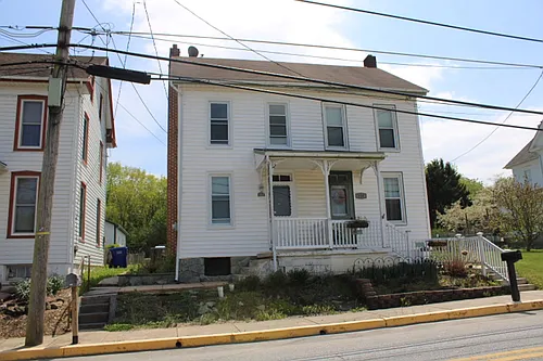122 Church St Photo 1