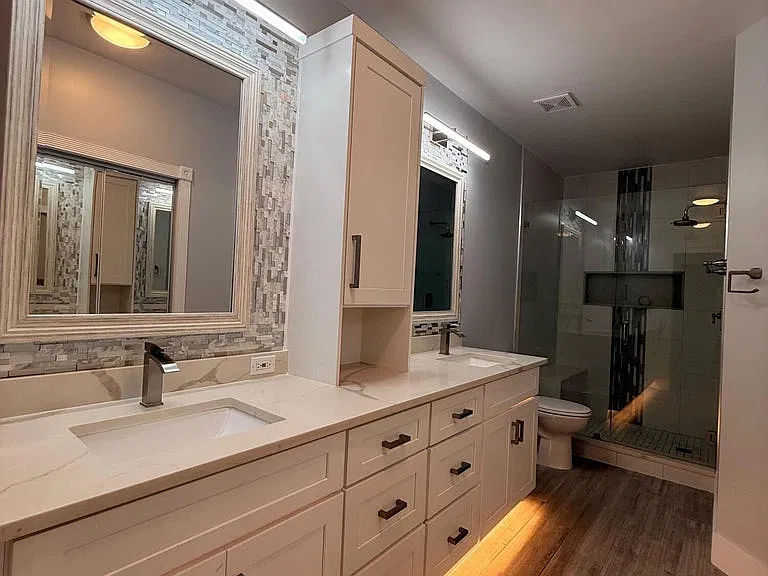 1310 SW 48th Ter — Photo 16