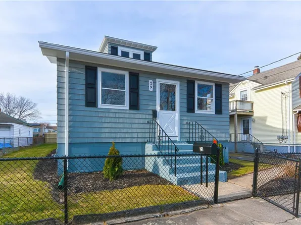 29 What Cheer Ave, East Providence, RI 02914