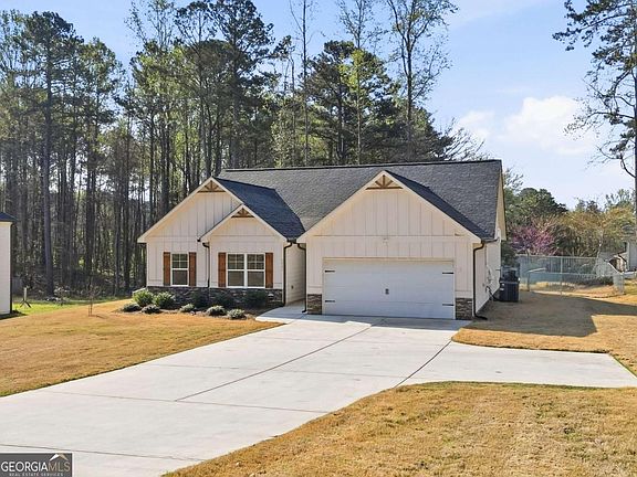 2nd image of 3981 McKown Rd