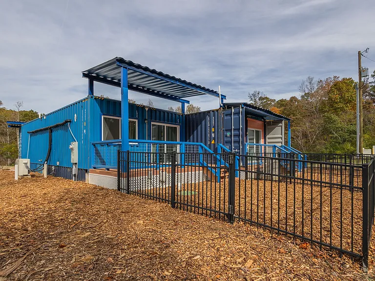 1406 Container Way — Photo 24