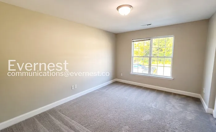124 Brown Estates Dr — Photo 10