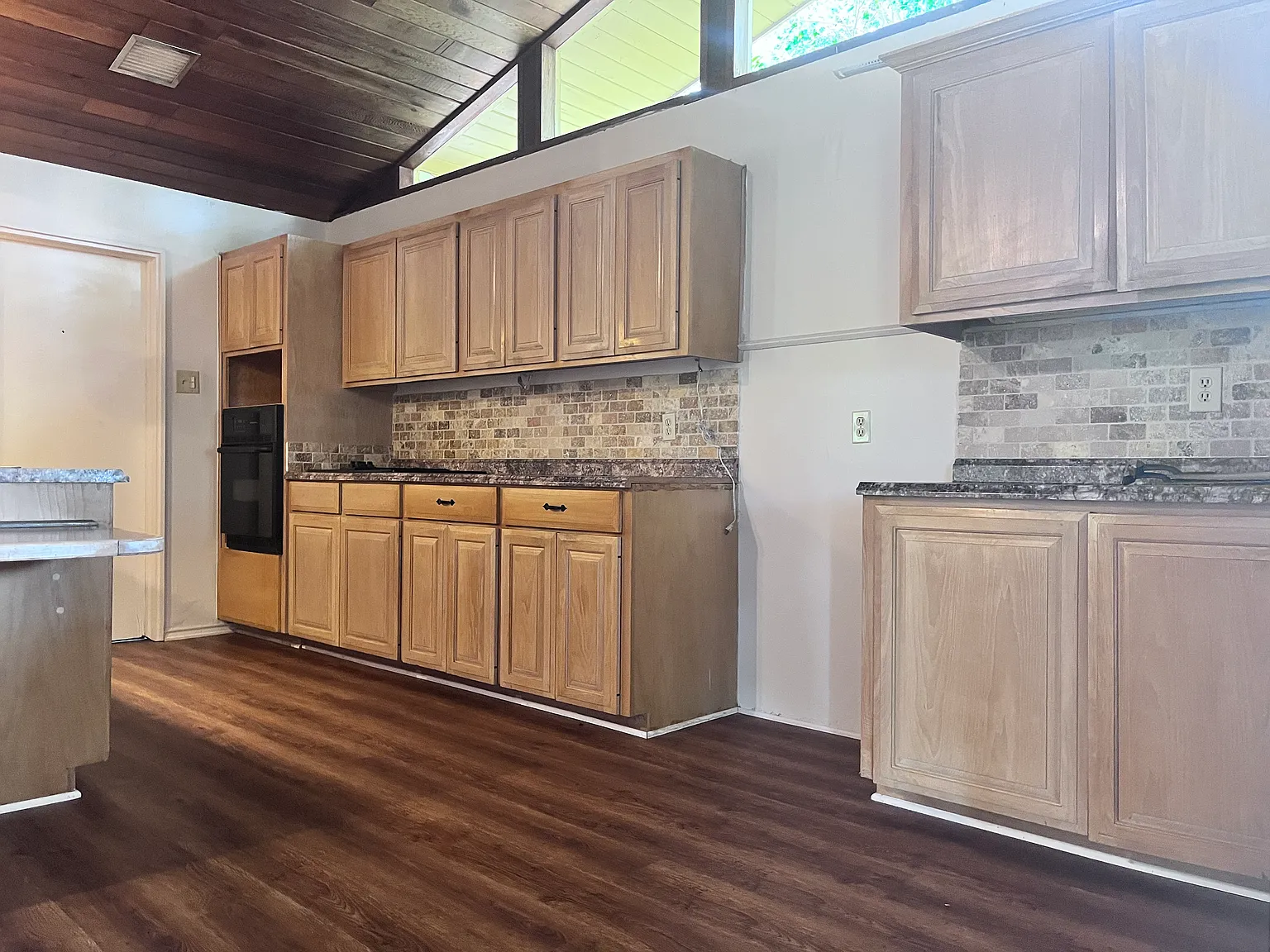 3 bed, 1682 sqft, $2,350 — Photo 4