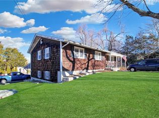 2 Sunrise Dr, Westerly, RI 02891