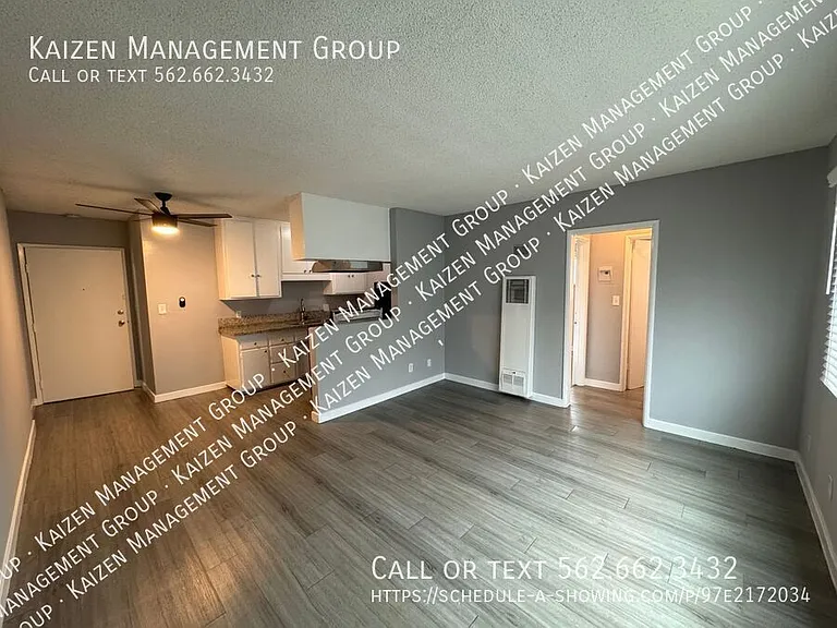 2201 Locust Ave #5 — Photo 1