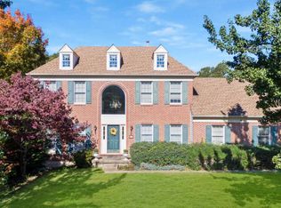 15 Fox Brook Ln, Thornton, PA 19373