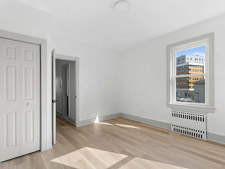 163 Summit Ave — Photo 22