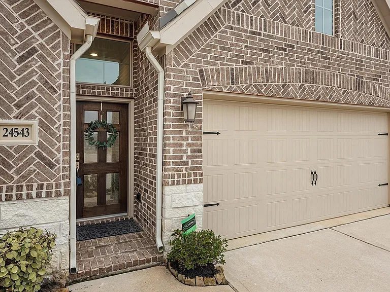 24543 Songlark Bend Dr — Photo 3