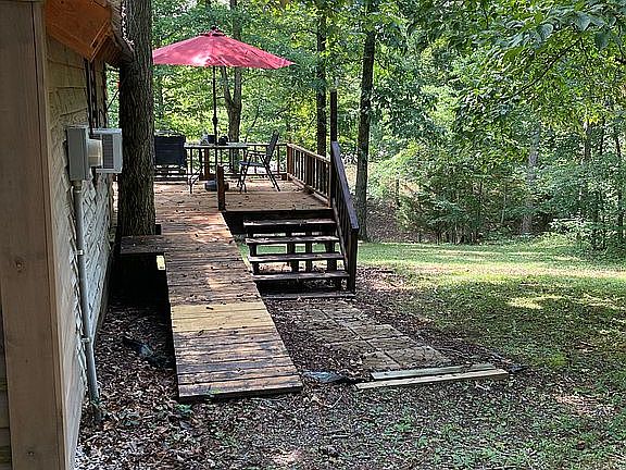 3rd image of 1249 Creek Bend Dr