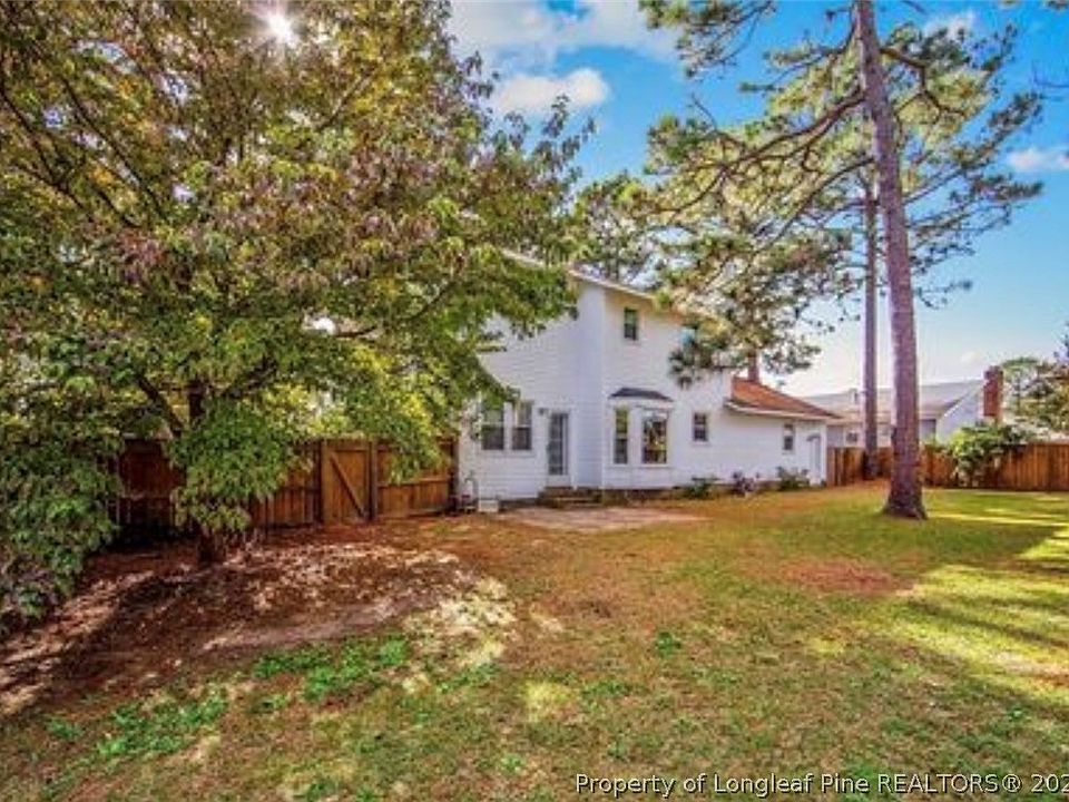2nd image of 5900 Bishopgate Pl