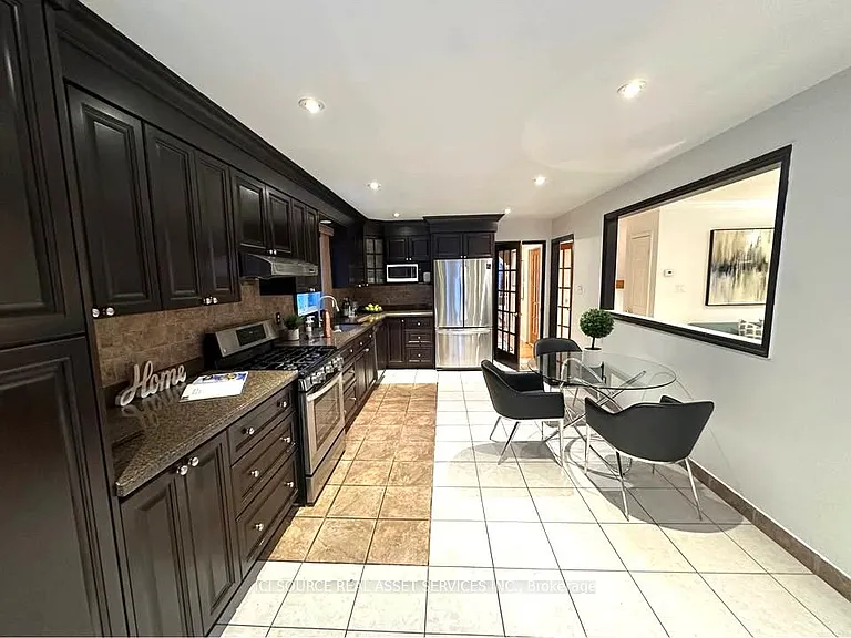 44 Adams Dr #UPPER — Photo 6