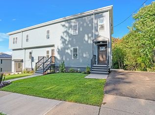 82 Warren Ave, Chelsea, MA 02150