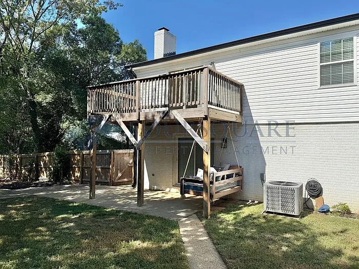 4 bed, 3.0 bath, 2295 sqft, $2,397 — Photo 4