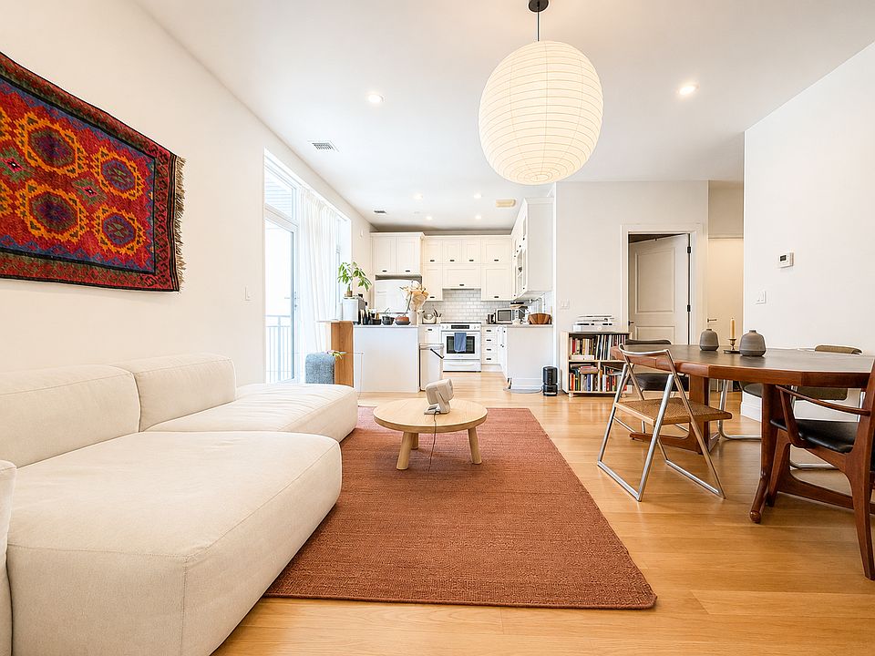1st image of 100 Engert Ave APT 2F
